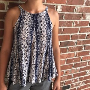 Very cute and flowy tank top!